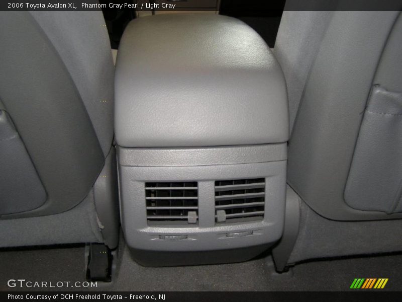 Phantom Gray Pearl / Light Gray 2006 Toyota Avalon XL