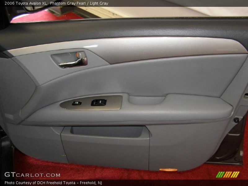 Phantom Gray Pearl / Light Gray 2006 Toyota Avalon XL