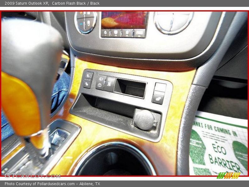 Carbon Flash Black / Black 2009 Saturn Outlook XR