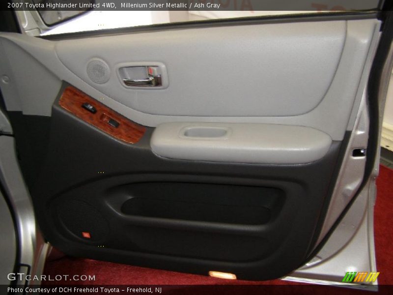 Millenium Silver Metallic / Ash Gray 2007 Toyota Highlander Limited 4WD