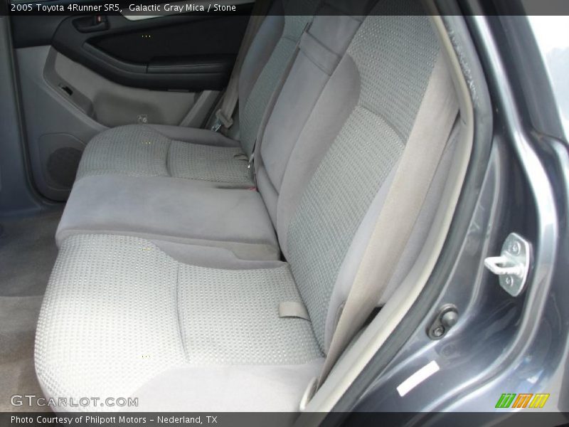 Galactic Gray Mica / Stone 2005 Toyota 4Runner SR5