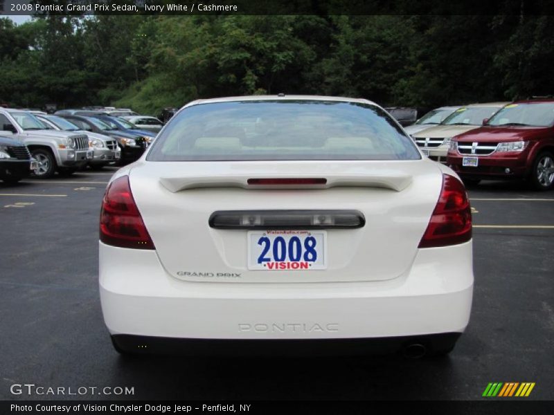 Ivory White / Cashmere 2008 Pontiac Grand Prix Sedan