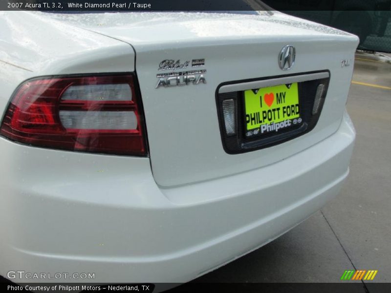White Diamond Pearl / Taupe 2007 Acura TL 3.2