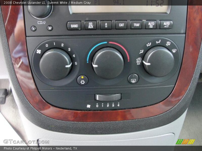 Summit White / Medium Gray 2008 Chevrolet Uplander LS
