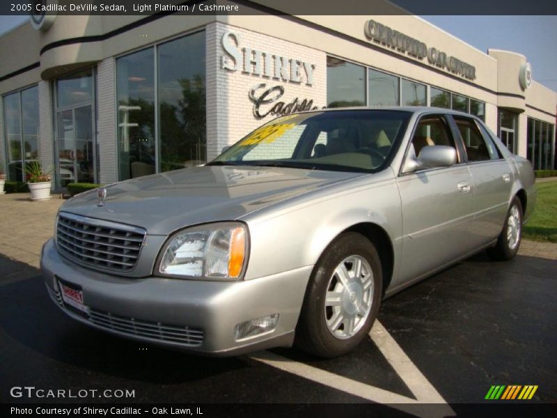 Light Platinum / Cashmere 2005 Cadillac DeVille Sedan