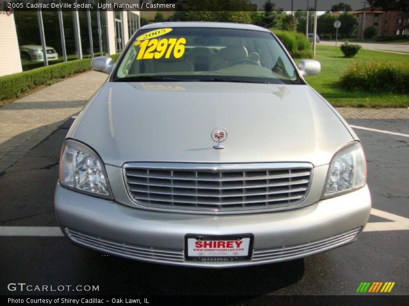 Light Platinum / Cashmere 2005 Cadillac DeVille Sedan