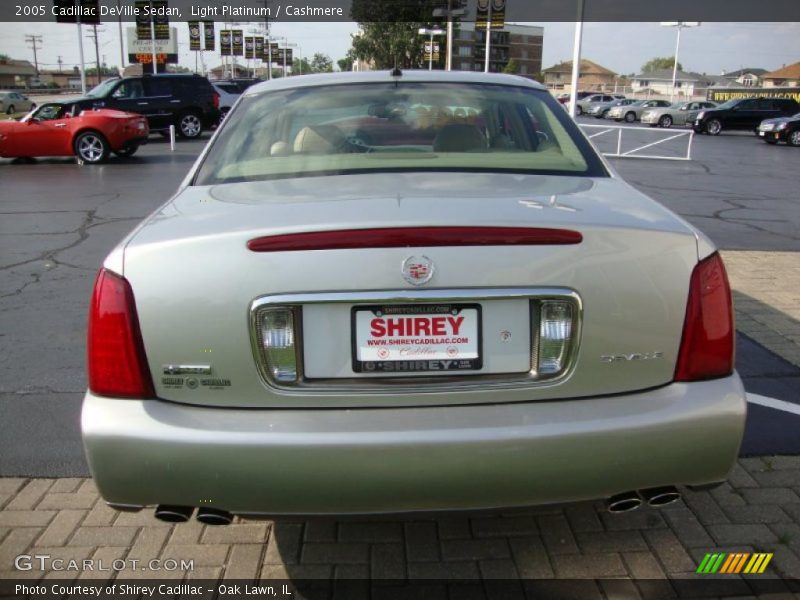 Light Platinum / Cashmere 2005 Cadillac DeVille Sedan