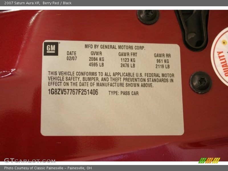 Berry Red / Black 2007 Saturn Aura XR