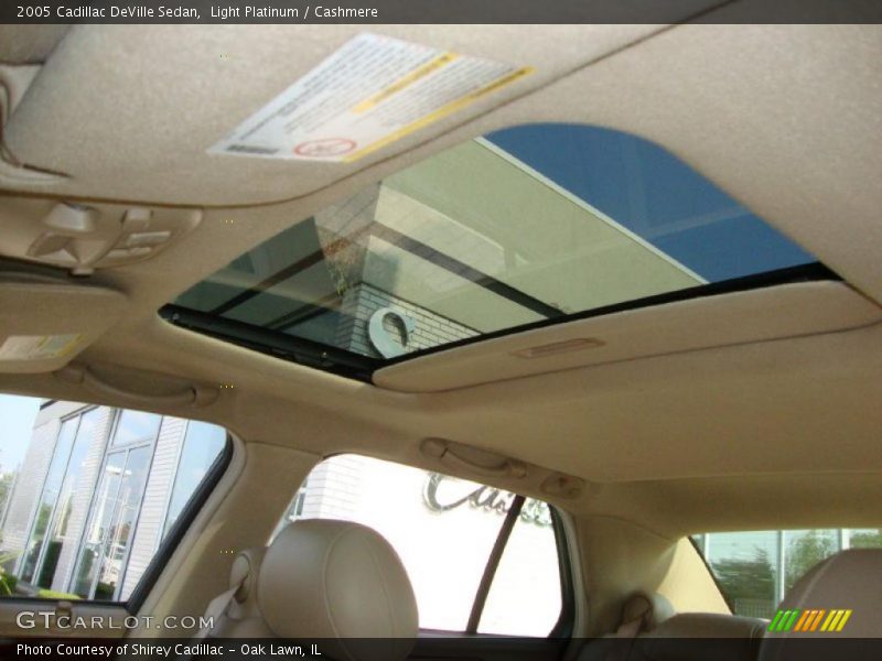 Light Platinum / Cashmere 2005 Cadillac DeVille Sedan