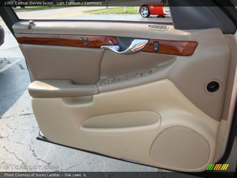 Light Platinum / Cashmere 2005 Cadillac DeVille Sedan