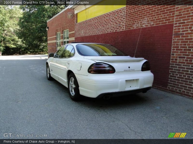 Arctic White / Graphite 2000 Pontiac Grand Prix GTP Sedan