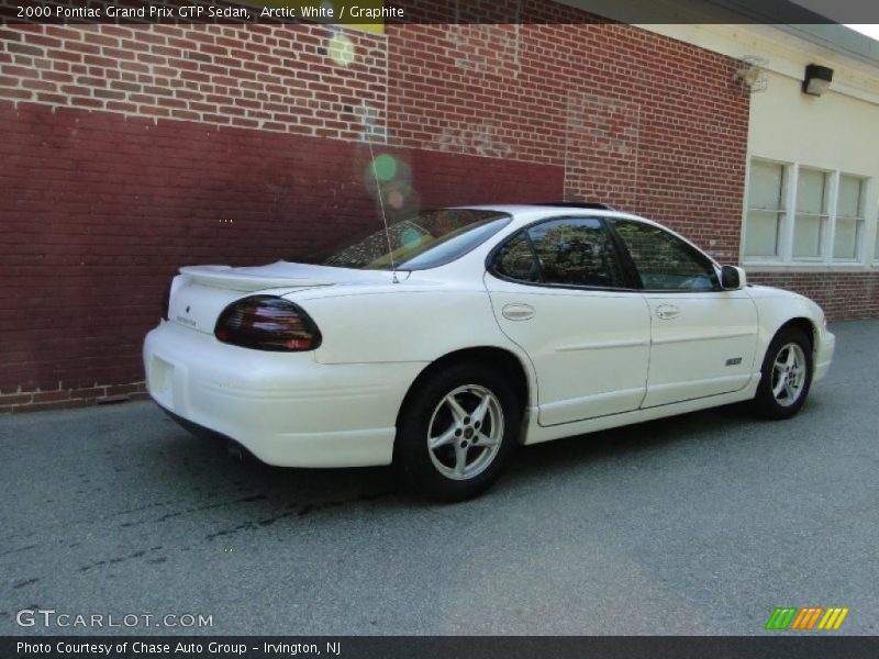 Arctic White / Graphite 2000 Pontiac Grand Prix GTP Sedan