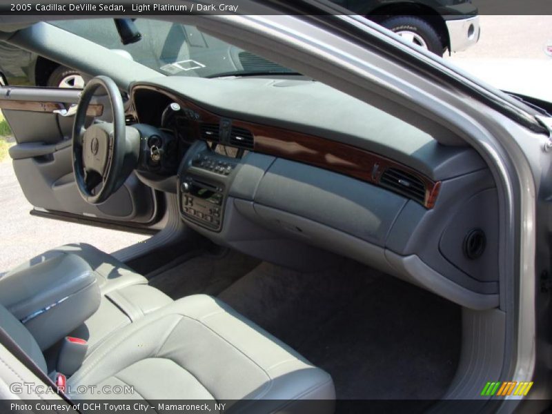 Light Platinum / Dark Gray 2005 Cadillac DeVille Sedan