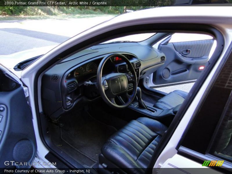 Arctic White / Graphite 2000 Pontiac Grand Prix GTP Sedan