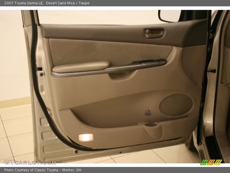 Desert Sand Mica / Taupe 2007 Toyota Sienna LE