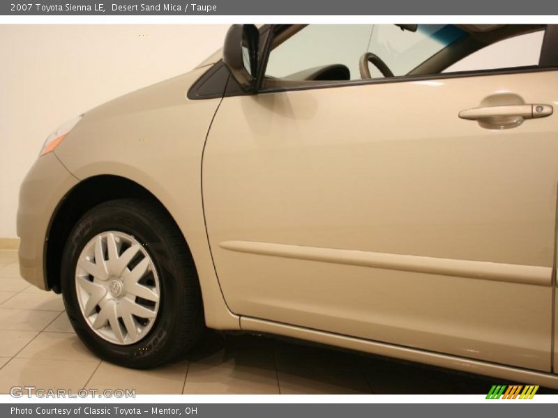 Desert Sand Mica / Taupe 2007 Toyota Sienna LE