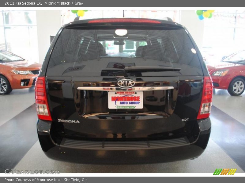 Midnight Black / Gray 2011 Kia Sedona EX