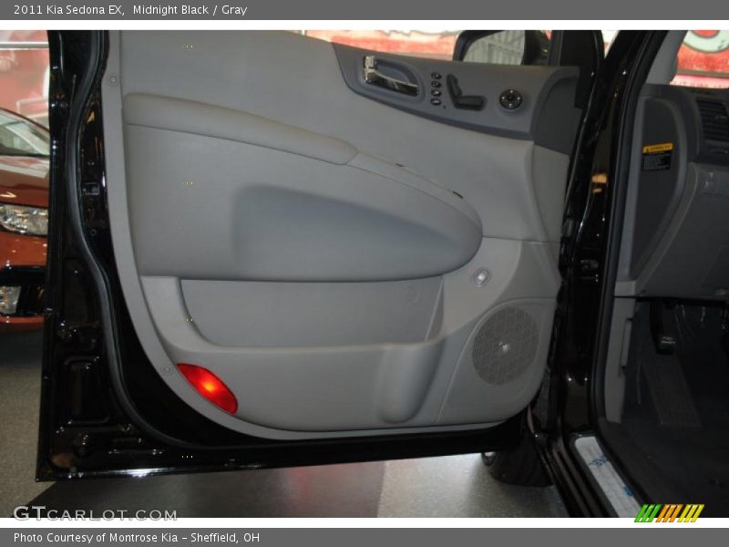 Midnight Black / Gray 2011 Kia Sedona EX
