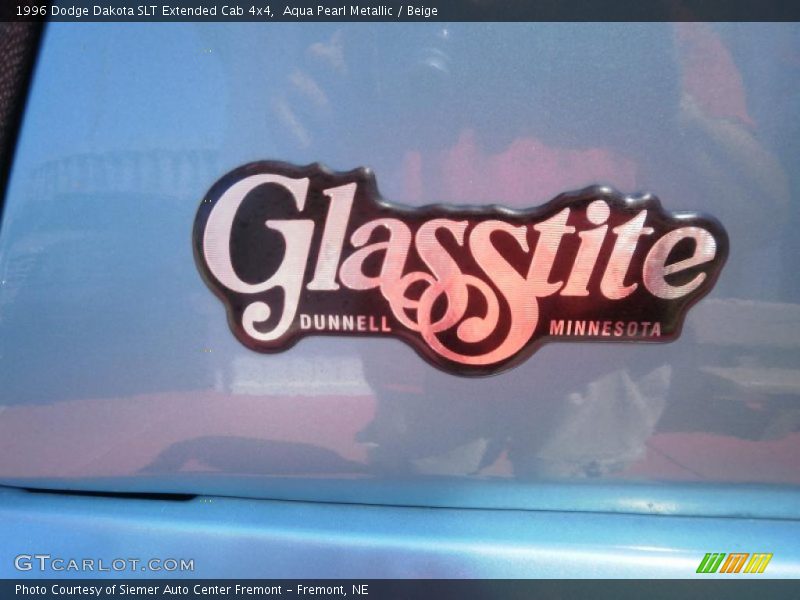 Aqua Pearl Metallic / Beige 1996 Dodge Dakota SLT Extended Cab 4x4