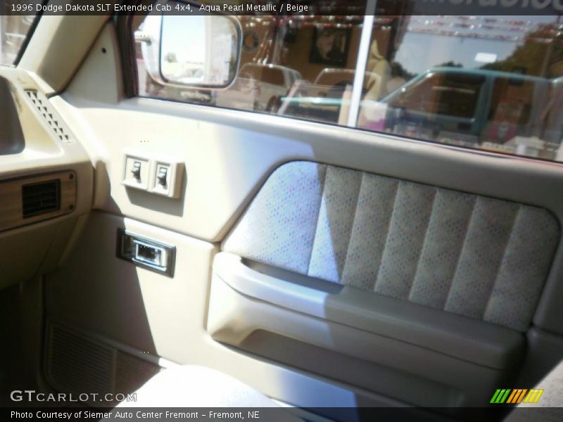 Aqua Pearl Metallic / Beige 1996 Dodge Dakota SLT Extended Cab 4x4