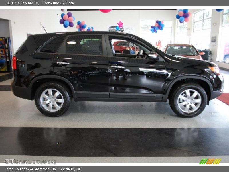 Ebony Black / Black 2011 Kia Sorento LX