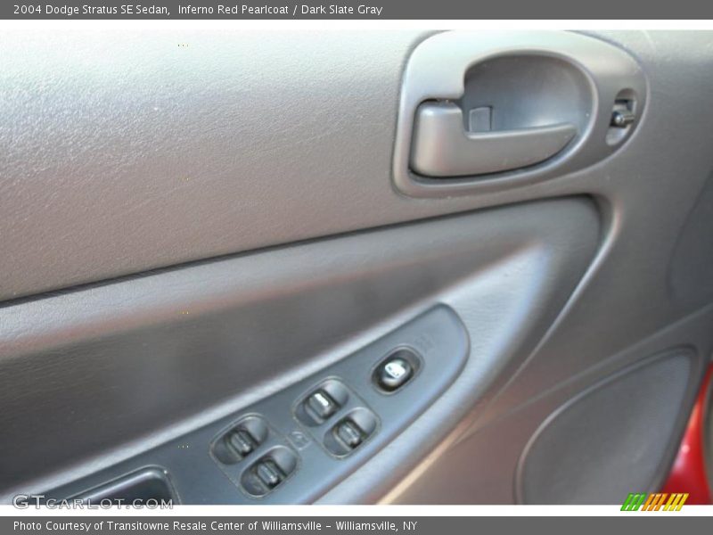 Inferno Red Pearlcoat / Dark Slate Gray 2004 Dodge Stratus SE Sedan