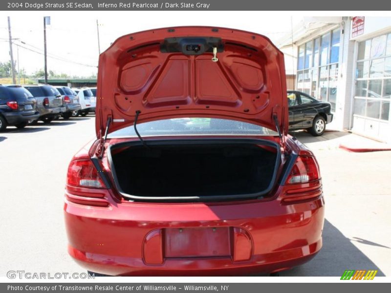 Inferno Red Pearlcoat / Dark Slate Gray 2004 Dodge Stratus SE Sedan