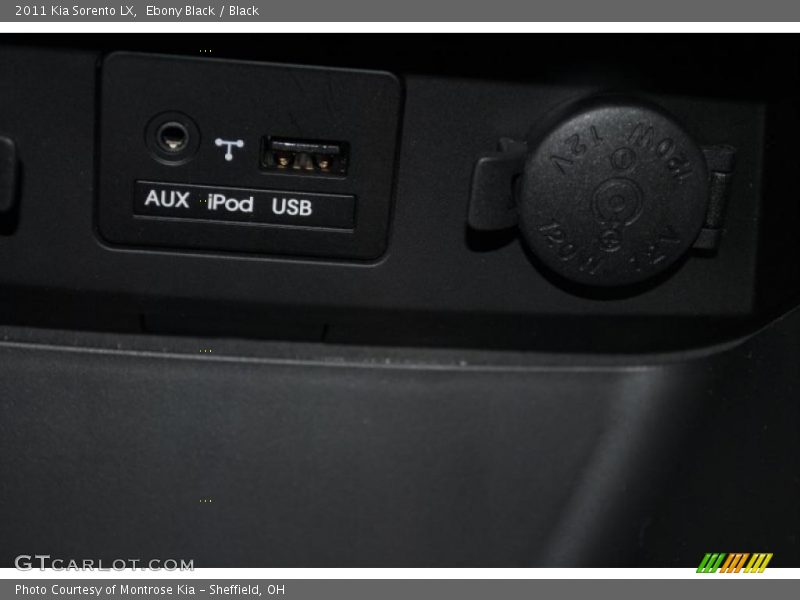 Ebony Black / Black 2011 Kia Sorento LX