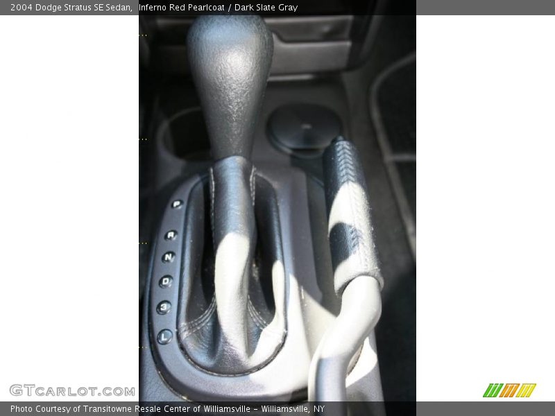 Inferno Red Pearlcoat / Dark Slate Gray 2004 Dodge Stratus SE Sedan