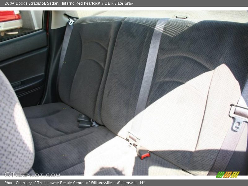 Inferno Red Pearlcoat / Dark Slate Gray 2004 Dodge Stratus SE Sedan