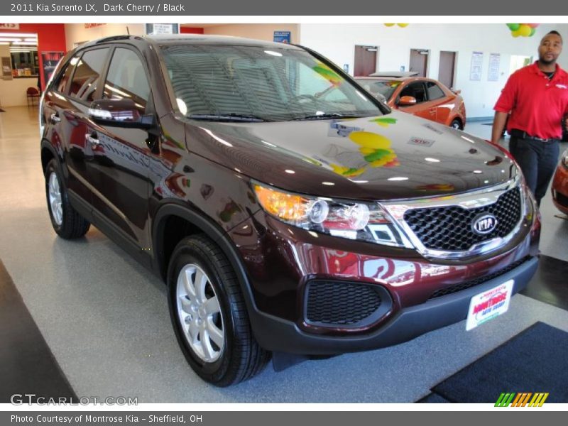 Dark Cherry / Black 2011 Kia Sorento LX