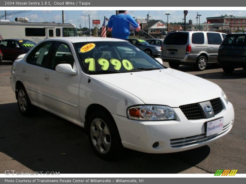 Cloud White / Taupe 2004 Nissan Sentra 1.8 S