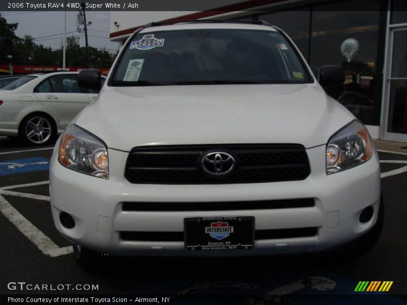 Super White / Ash 2006 Toyota RAV4 4WD