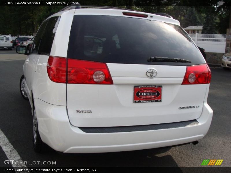 Super White / Stone 2009 Toyota Sienna LE