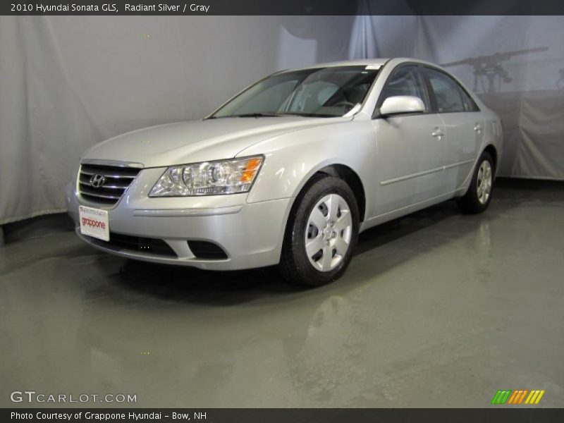 Radiant Silver / Gray 2010 Hyundai Sonata GLS