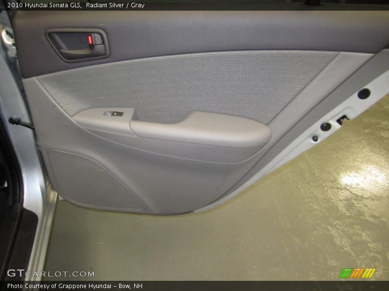 Radiant Silver / Gray 2010 Hyundai Sonata GLS