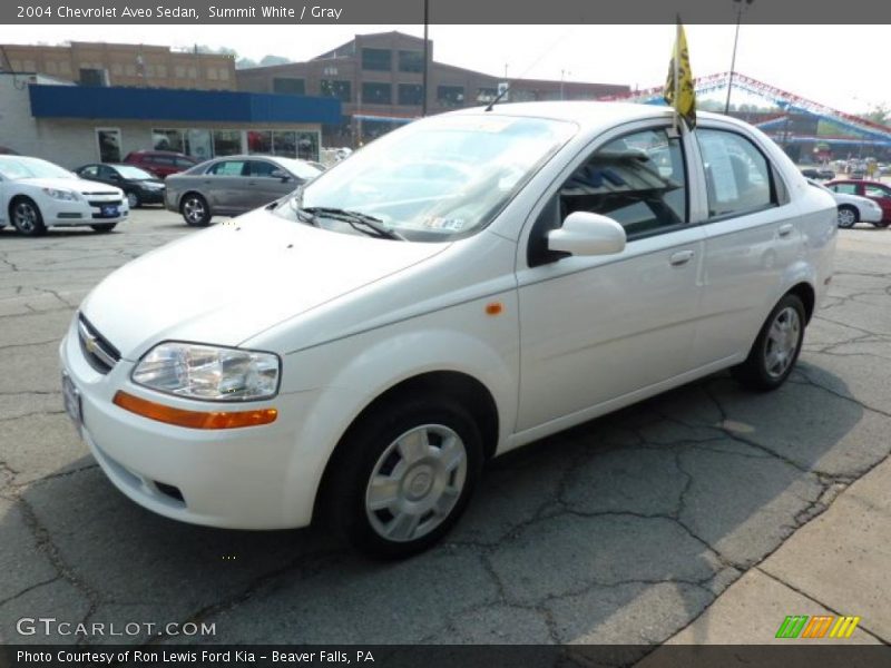 Summit White / Gray 2004 Chevrolet Aveo Sedan