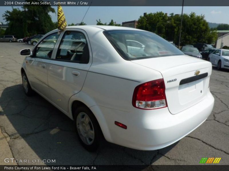 Summit White / Gray 2004 Chevrolet Aveo Sedan