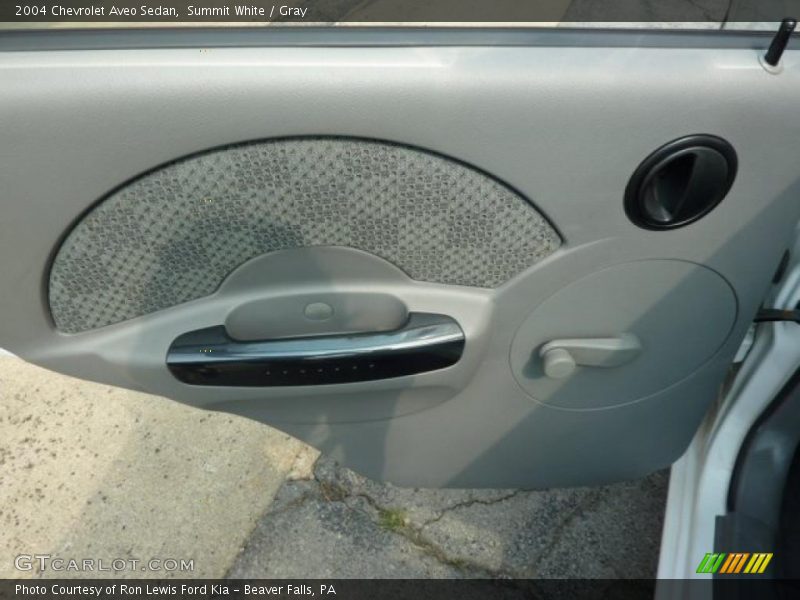 Summit White / Gray 2004 Chevrolet Aveo Sedan