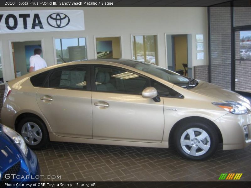 Sandy Beach Metallic / Bisque 2010 Toyota Prius Hybrid III