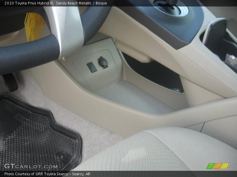 Sandy Beach Metallic / Bisque 2010 Toyota Prius Hybrid III