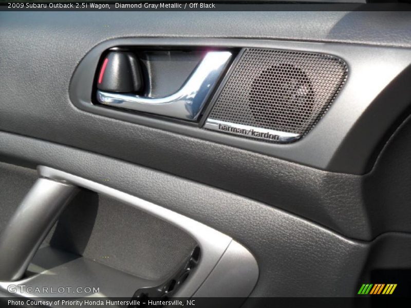 Diamond Gray Metallic / Off Black 2009 Subaru Outback 2.5i Wagon