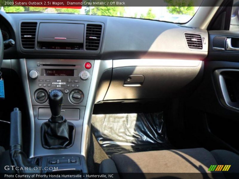 Diamond Gray Metallic / Off Black 2009 Subaru Outback 2.5i Wagon