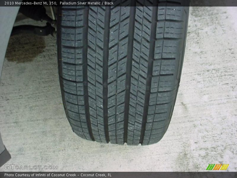Palladium Silver Metallic / Black 2010 Mercedes-Benz ML 350
