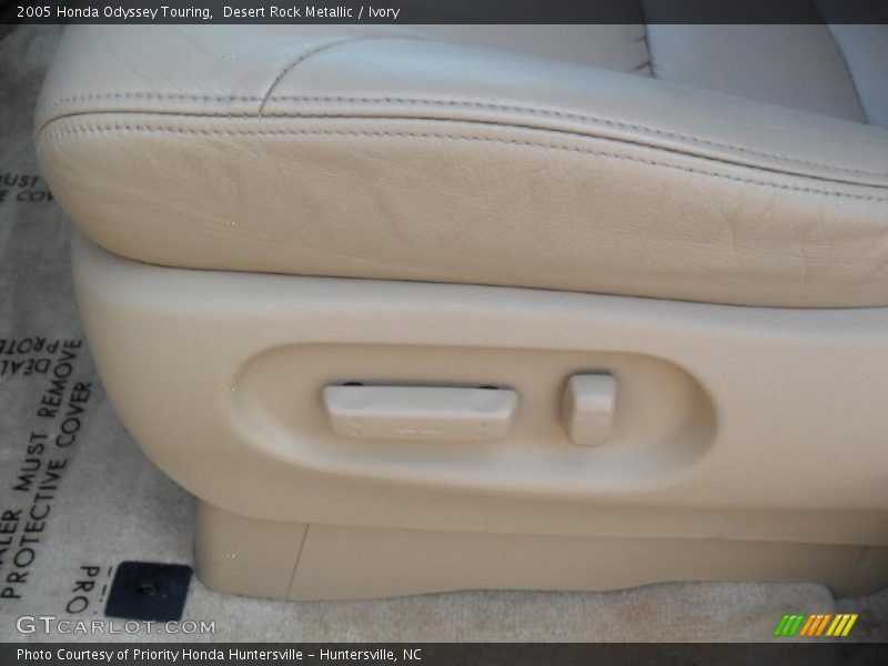 Desert Rock Metallic / Ivory 2005 Honda Odyssey Touring