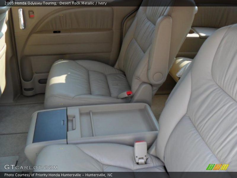 Desert Rock Metallic / Ivory 2005 Honda Odyssey Touring