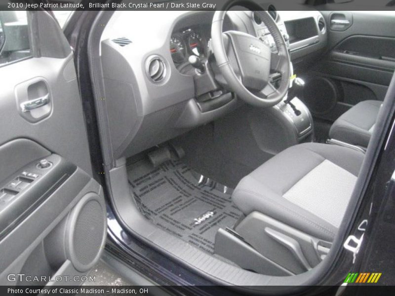 Brilliant Black Crystal Pearl / Dark Slate Gray 2010 Jeep Patriot Latitude