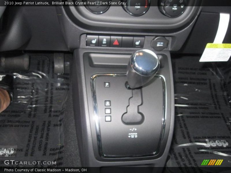 Brilliant Black Crystal Pearl / Dark Slate Gray 2010 Jeep Patriot Latitude