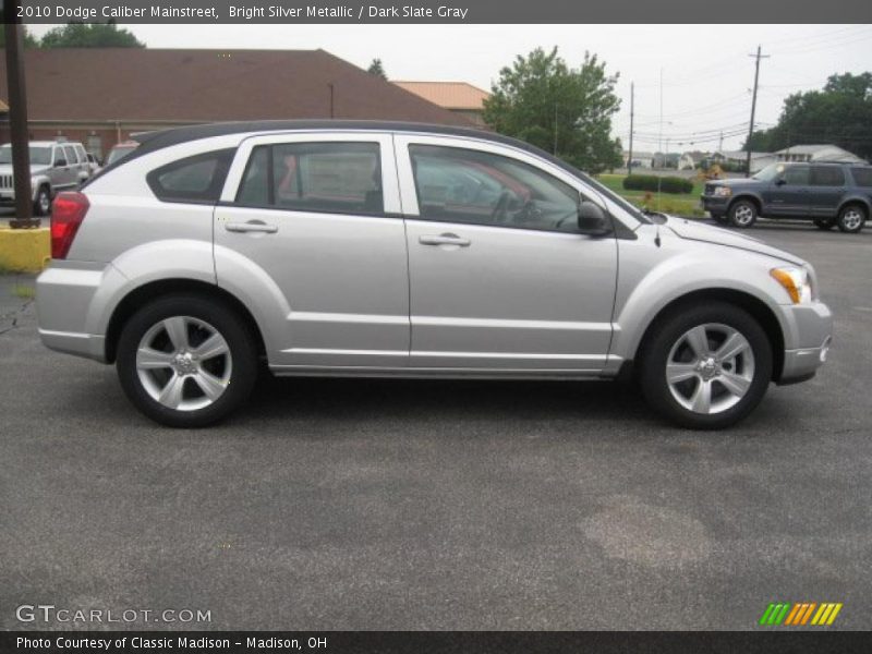 Bright Silver Metallic / Dark Slate Gray 2010 Dodge Caliber Mainstreet