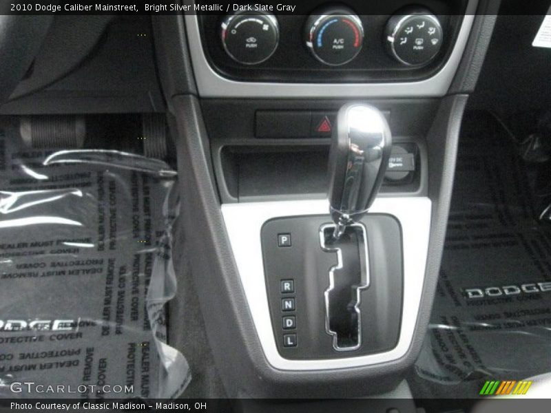 Bright Silver Metallic / Dark Slate Gray 2010 Dodge Caliber Mainstreet